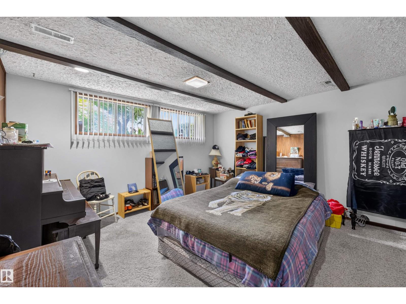 18 GLENBROOK BV — photo 21