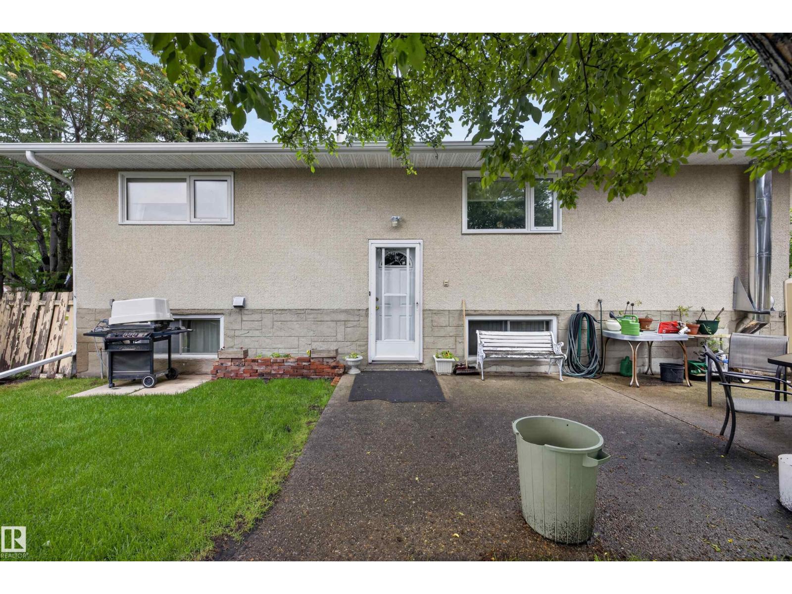 18 GLENBROOK BV — photo 35