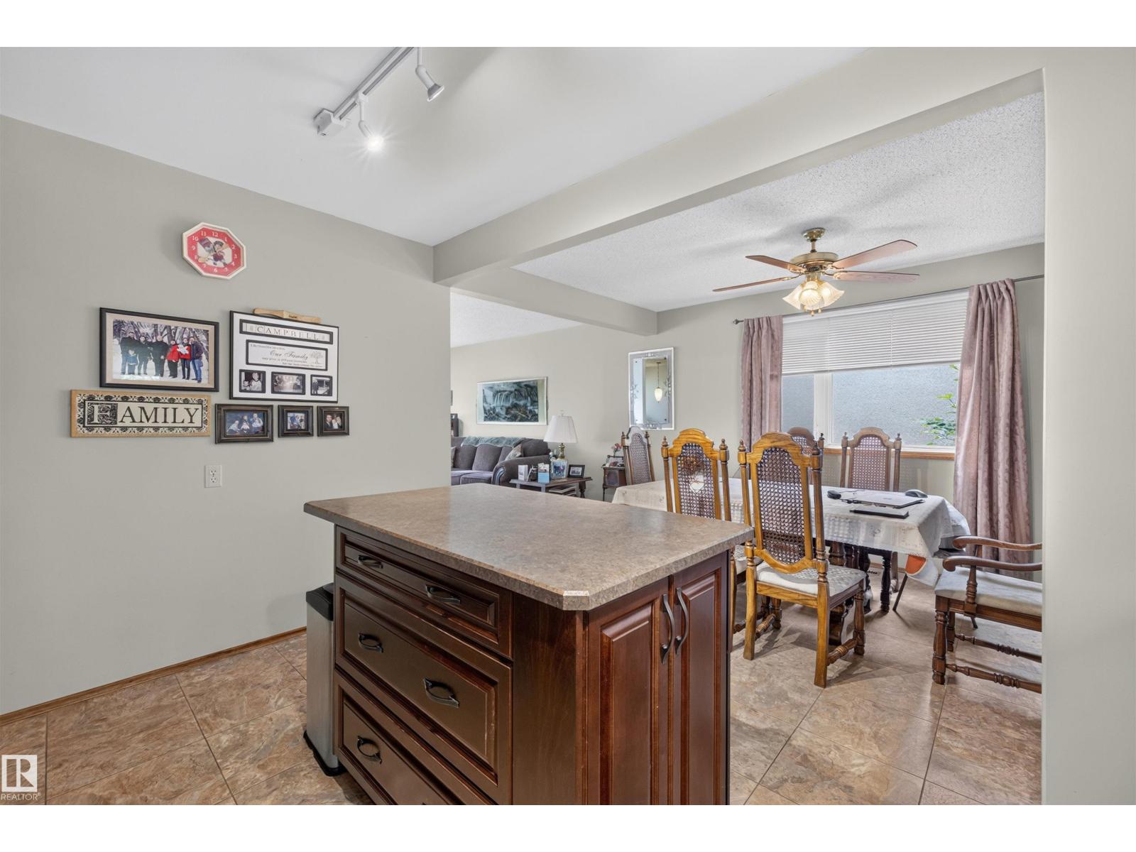 18 GLENBROOK BV - photo 5