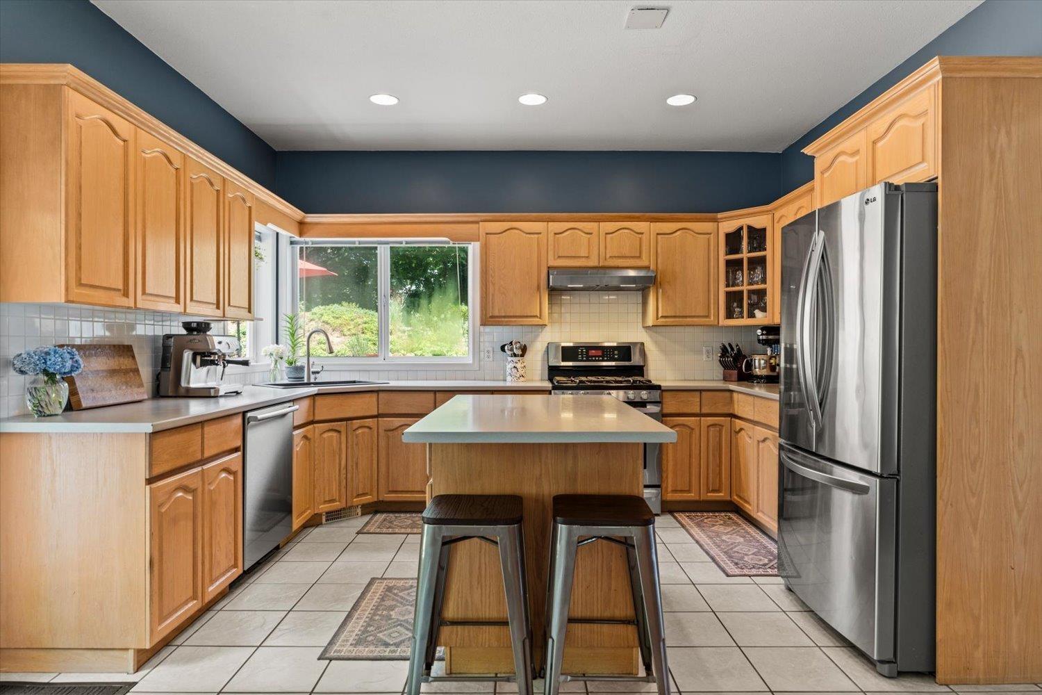 8767 FREELAND PLACE, Chilliwack Mountain, Chilliwack