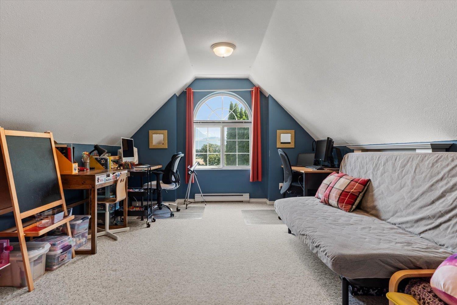 8767 FREELAND PLACE, Chilliwack Mountain, Chilliwack