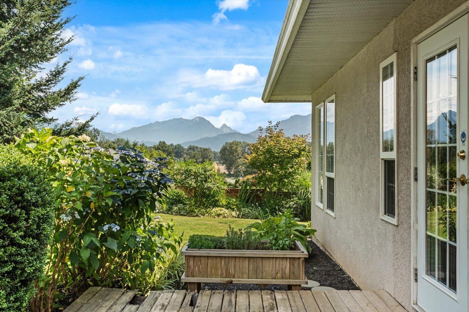 8767 FREELAND PLACE, Chilliwack Mountain, Chilliwack