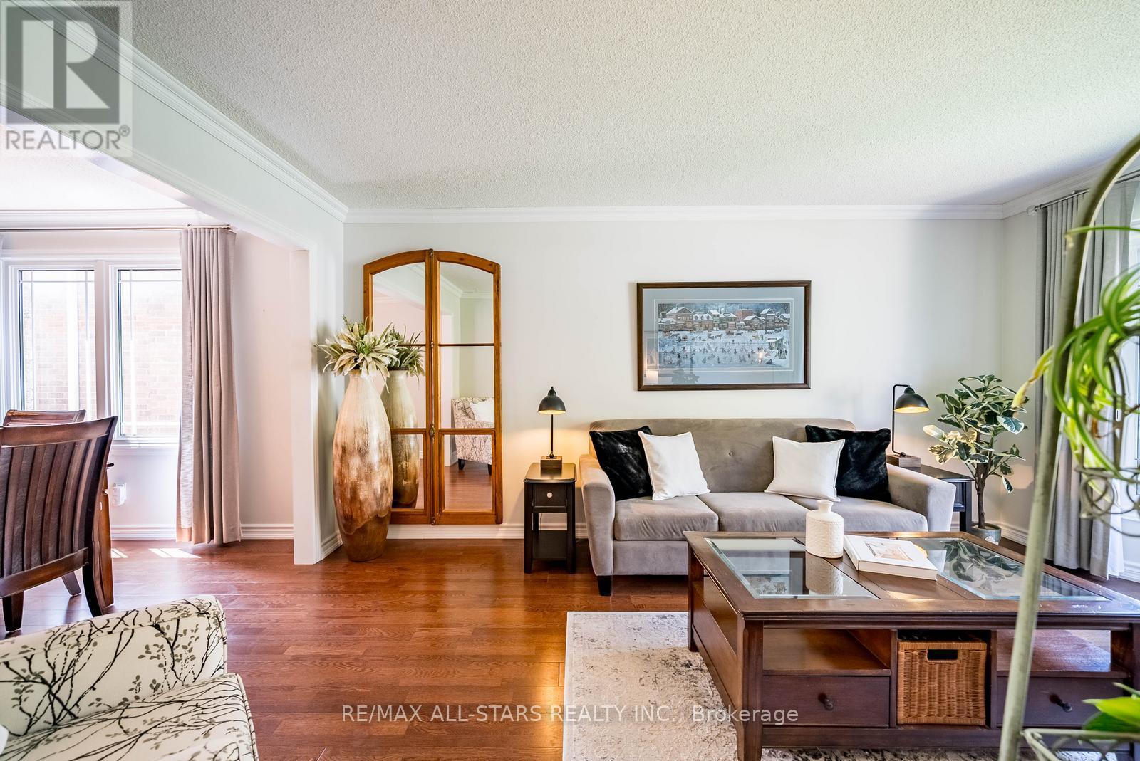 636 RUPERT AVENUE - 5