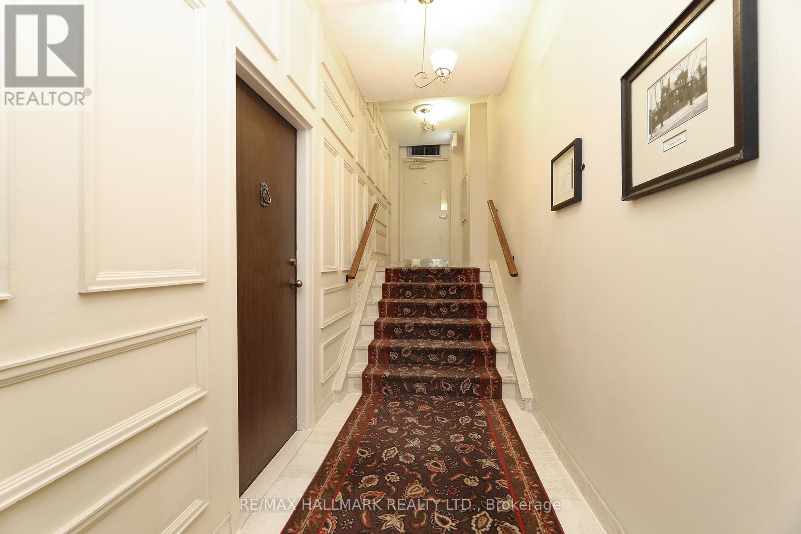 #106 212 ST. GEORGE STREET - 14