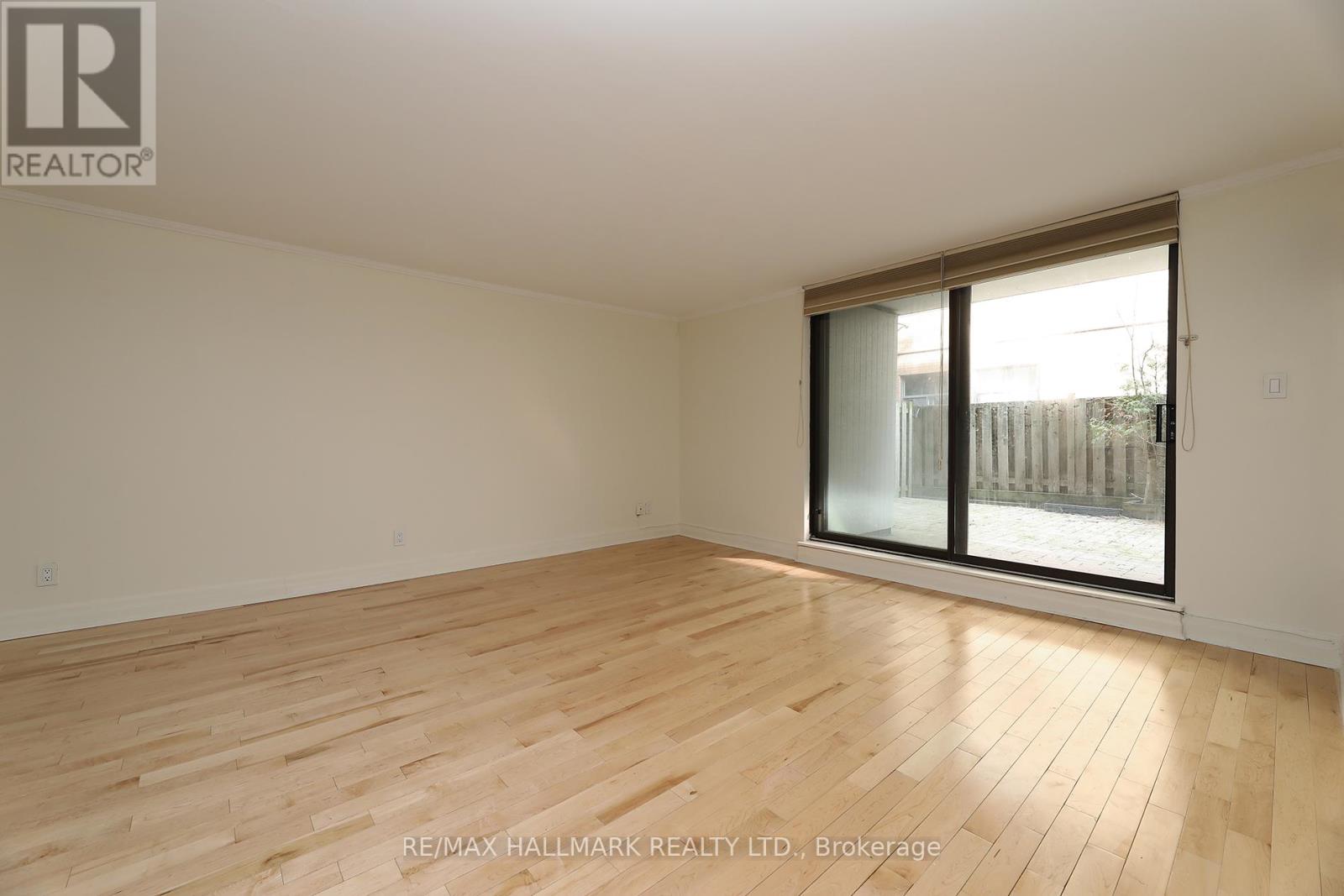 #106 212 ST. GEORGE STREET - 21