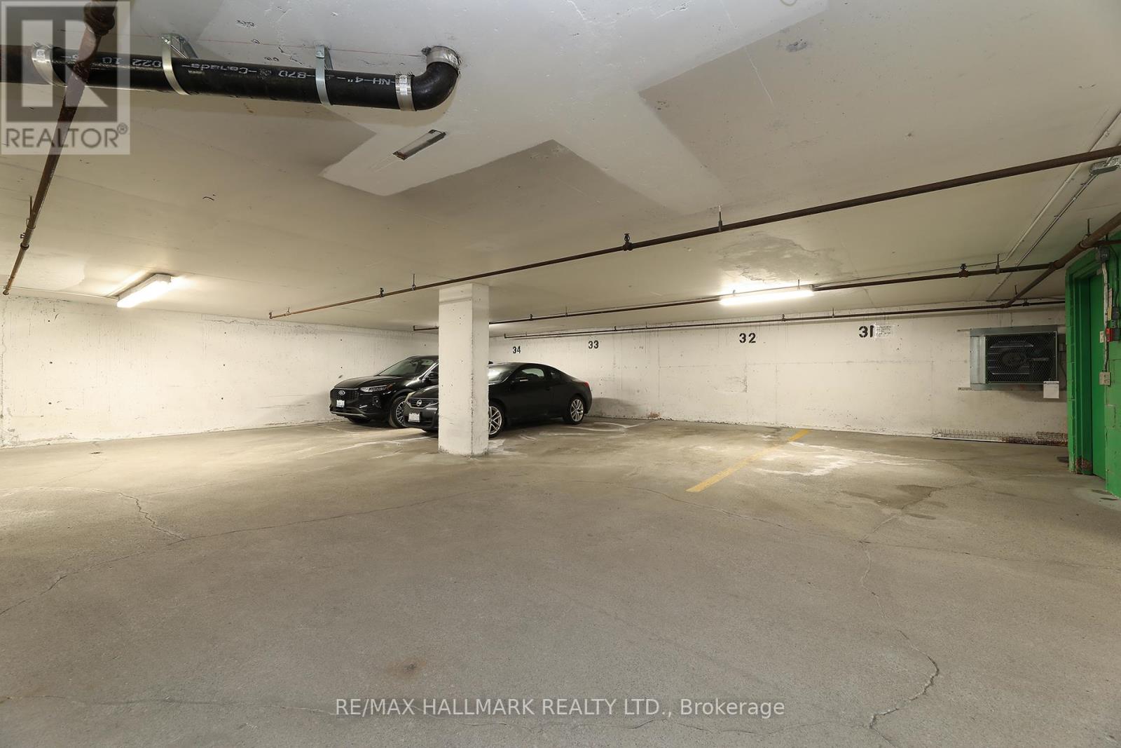 #106 212 ST. GEORGE STREET - 33