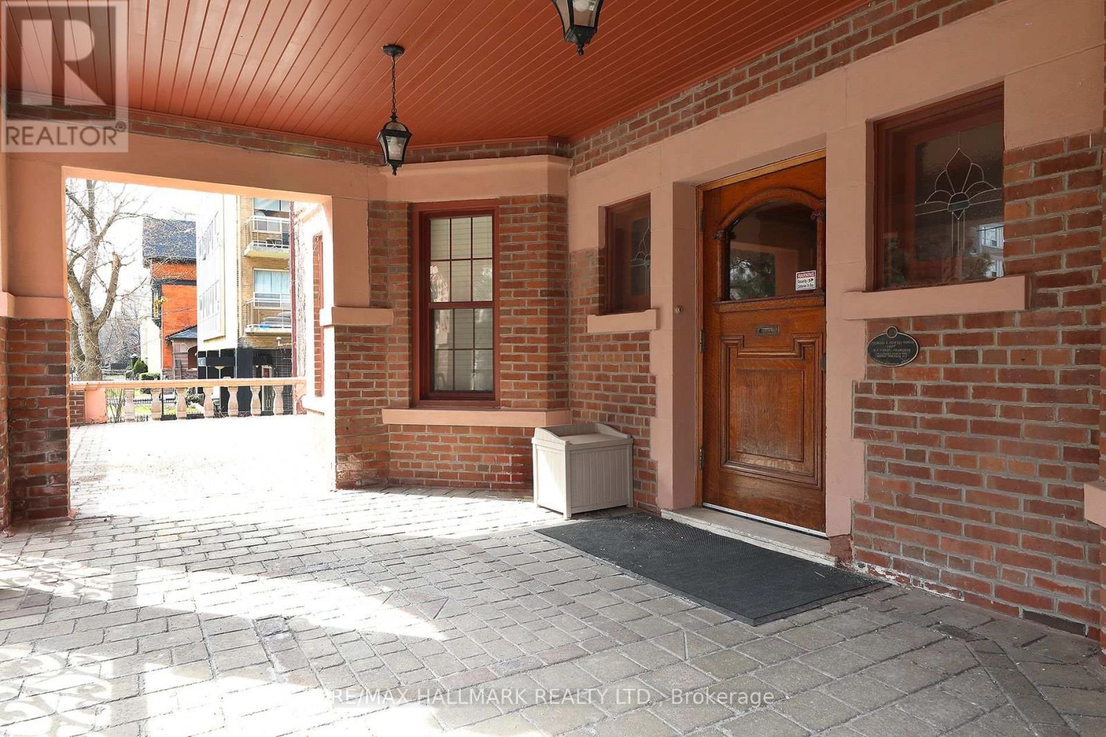 #106 212 ST. GEORGE STREET - 8