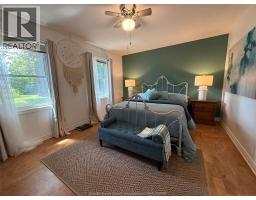 69 East Shore Road, Pelee Island, ON N0R1M0 Photo 18
