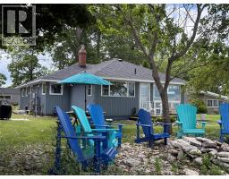 Kitchen/Dining room - 69 East Shore Road, Pelee Island, ON N0R1M0 Photo 8