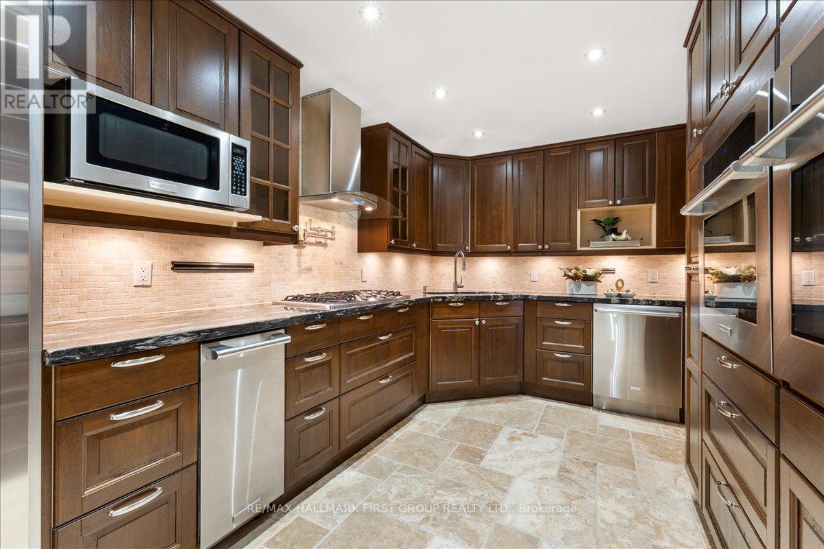 986 MOUNTCASTLE CRESCENT - 10