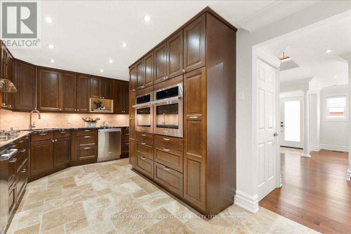 986 MOUNTCASTLE CRESCENT - 11