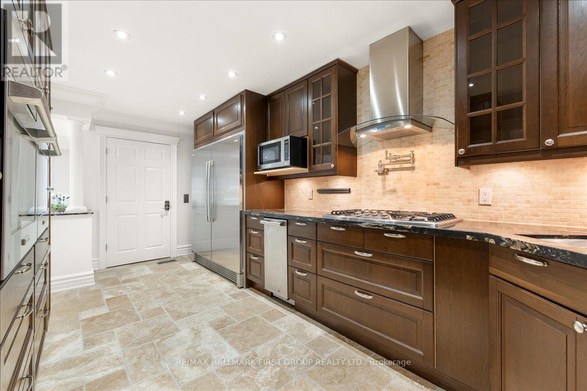 986 MOUNTCASTLE CRESCENT - 12