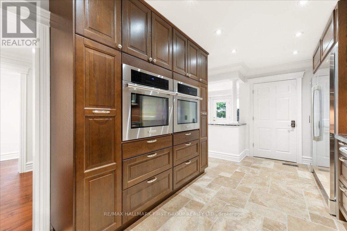 986 MOUNTCASTLE CRESCENT - 13