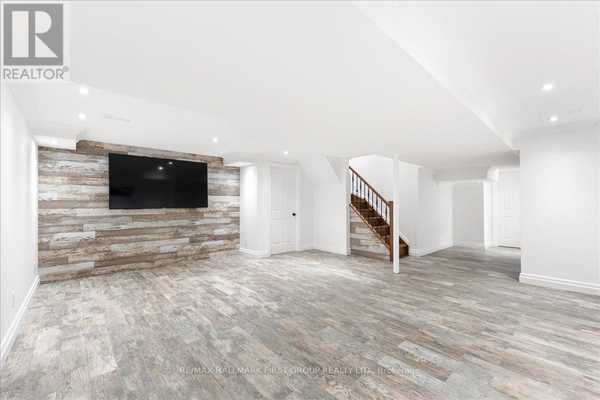 986 MOUNTCASTLE CRESCENT - 36