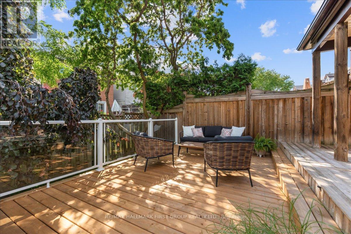 986 MOUNTCASTLE CRESCENT - 43