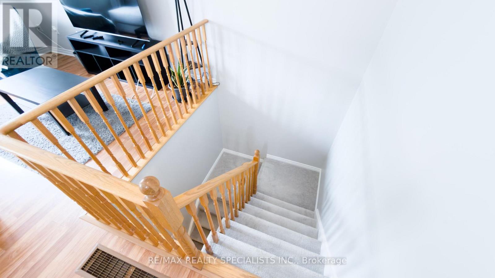 111 CIVIC CENTRE DRIVE - 10