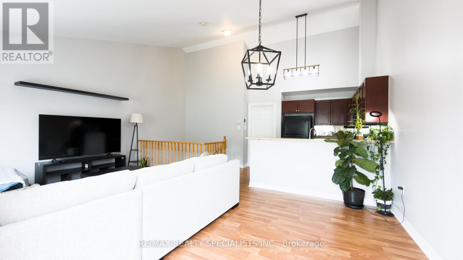 111 CIVIC CENTRE DRIVE - 8