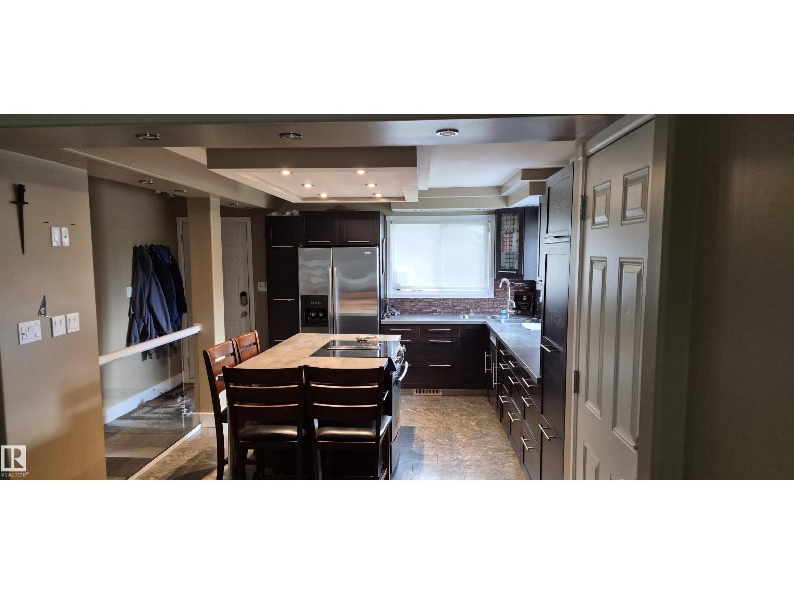 10523 105 ST - 12