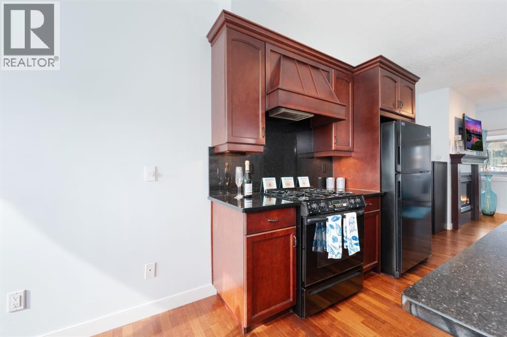 #303 1828 14 Street SW - 14