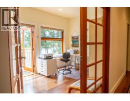 6608 Razor Point Road, Pender Island, BC V0N2M1 Photo 24