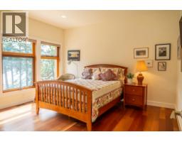 6608 Razor Point Road, Pender Island, BC V0N2M1 Photo 27