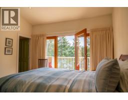 6608 Razor Point Road, Pender Island, BC V0N2M1 Photo 16