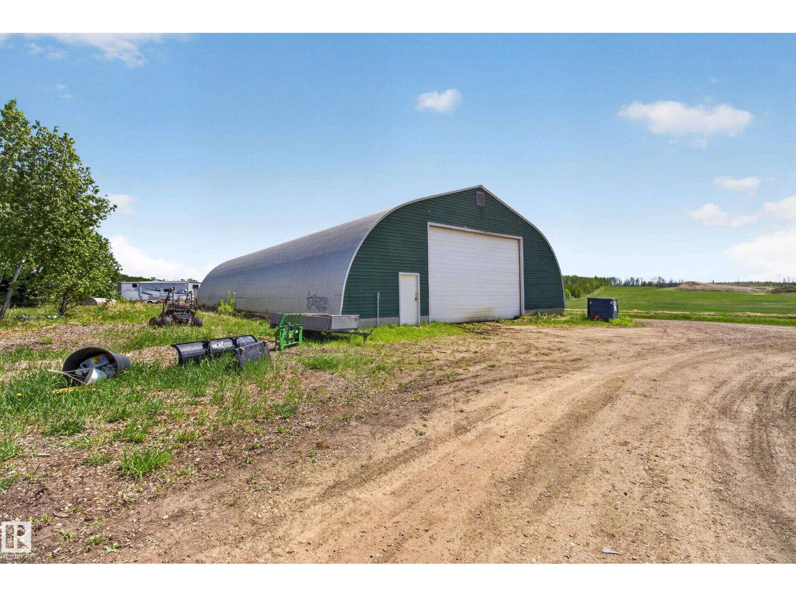 52073 HWY 21 - 47