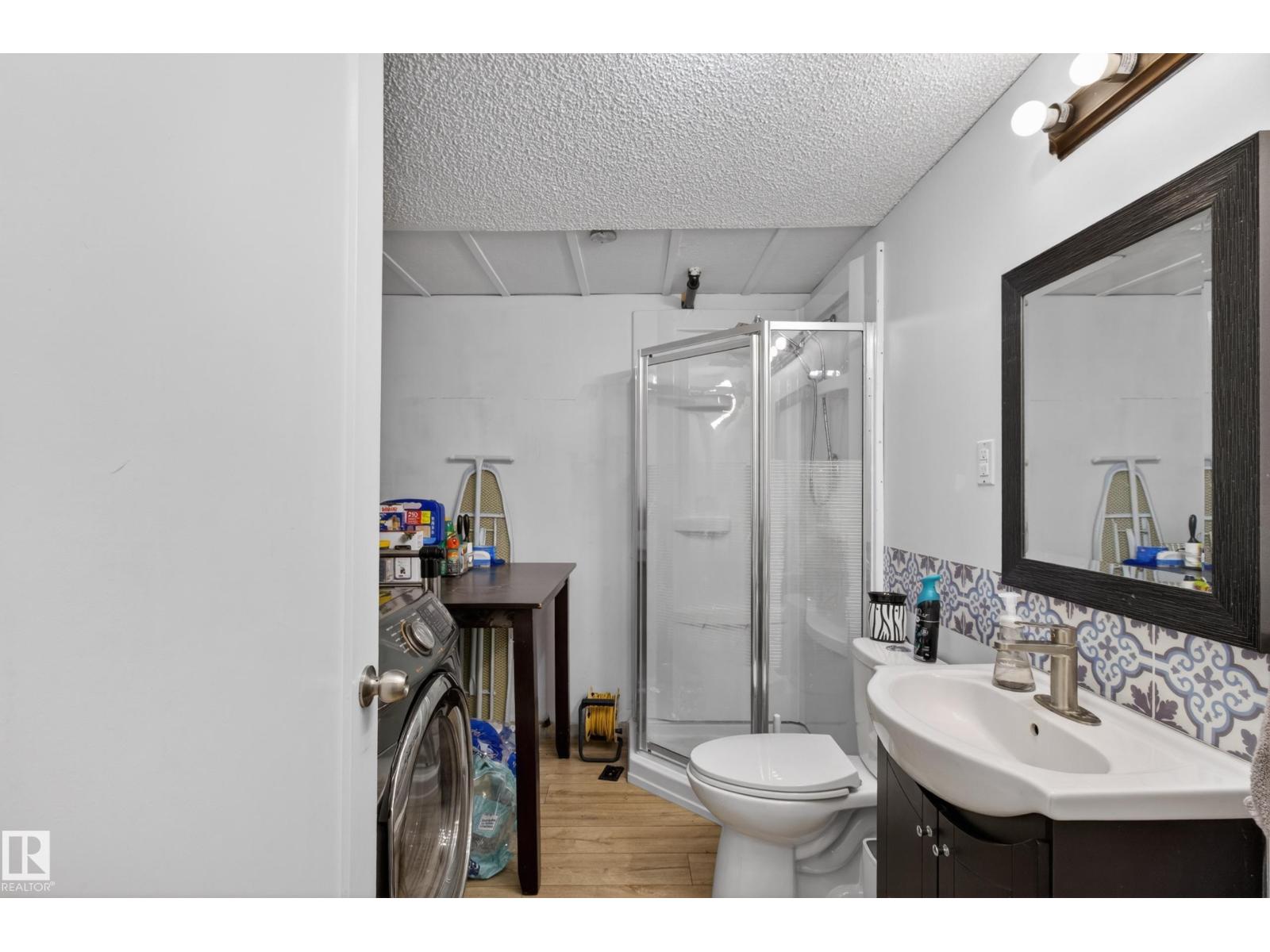 52073 HWY 21 - 58
