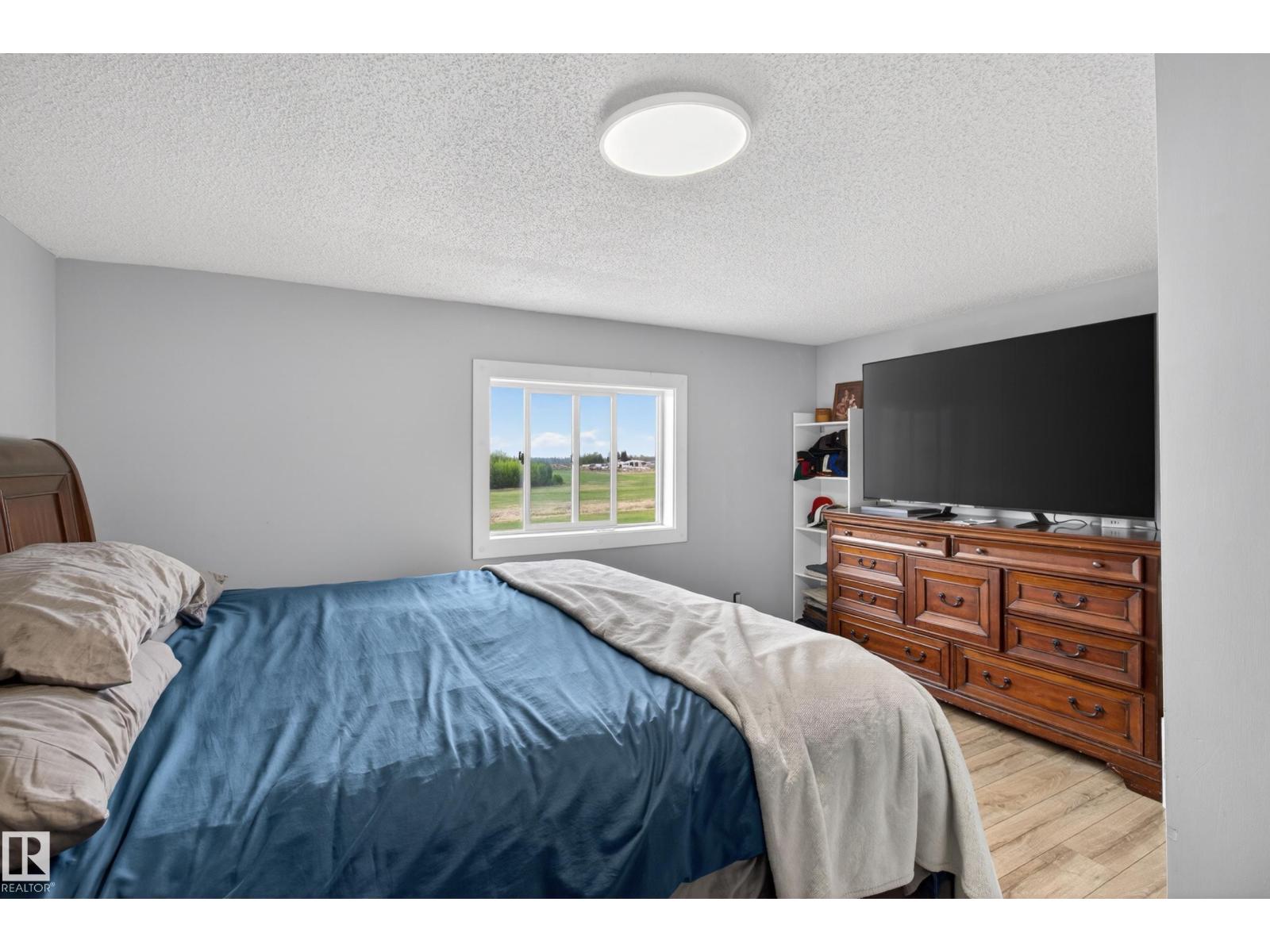 52073 HWY 21 - 60