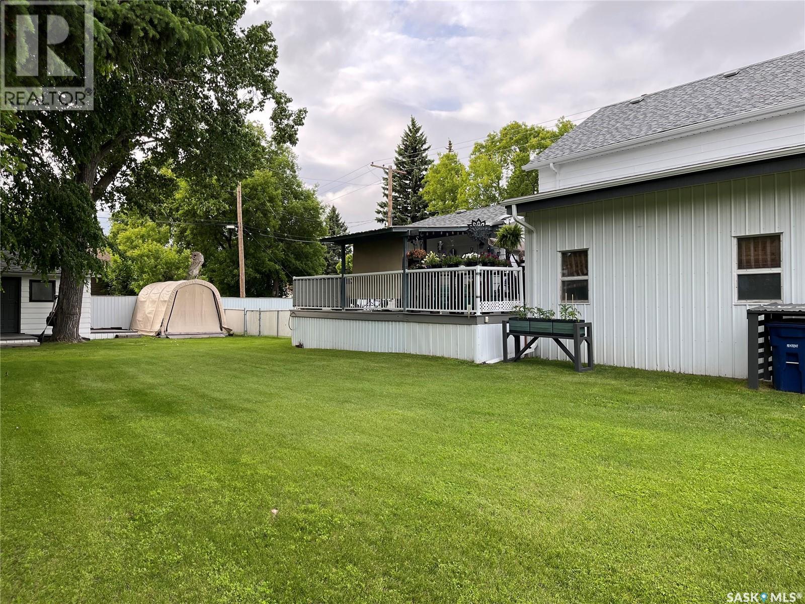 808 Ellice STREET - 26