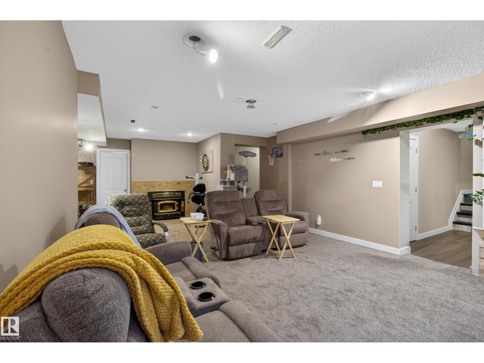 52073 HWY 21 - 40