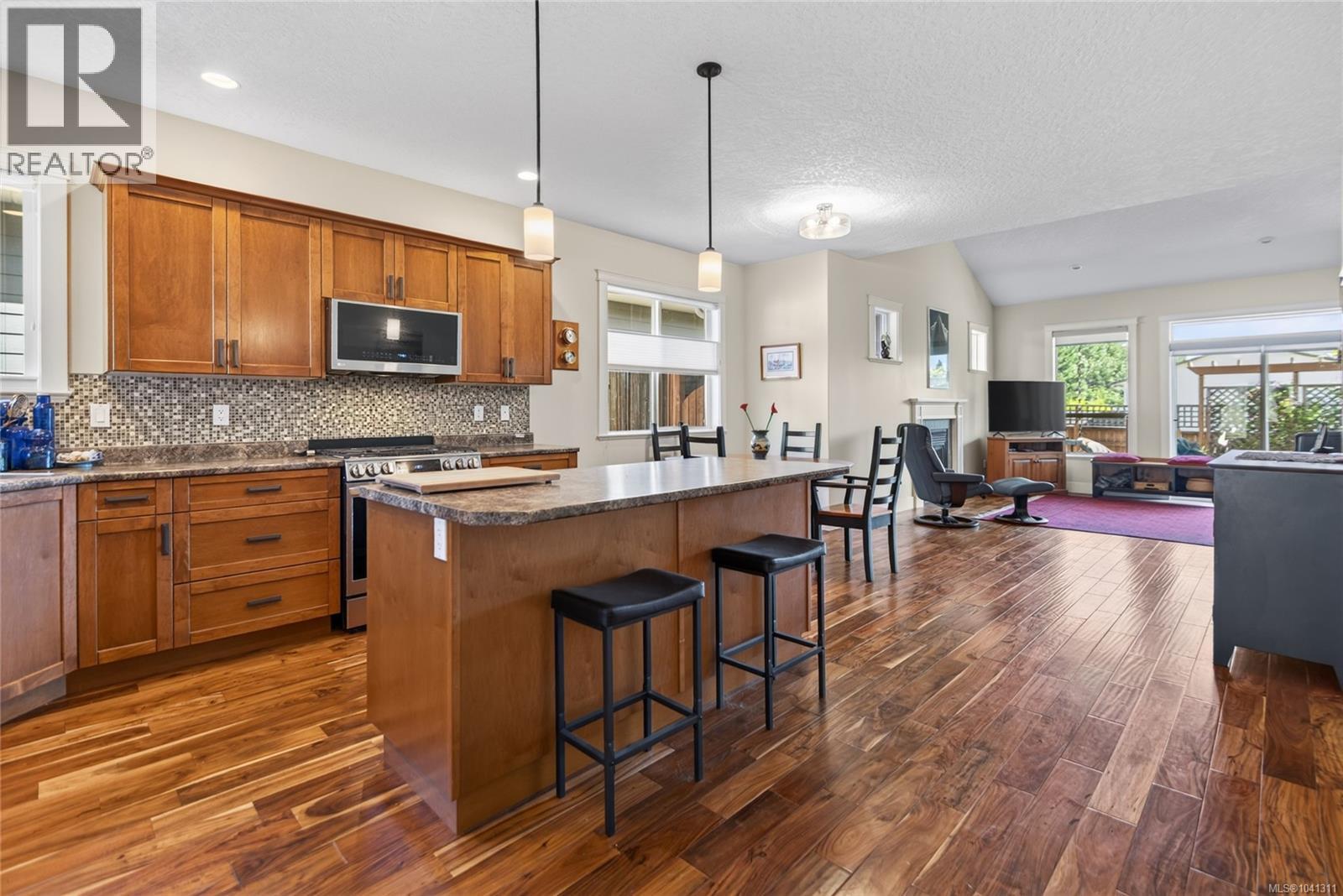 #201 303 Arden Rd - 10
