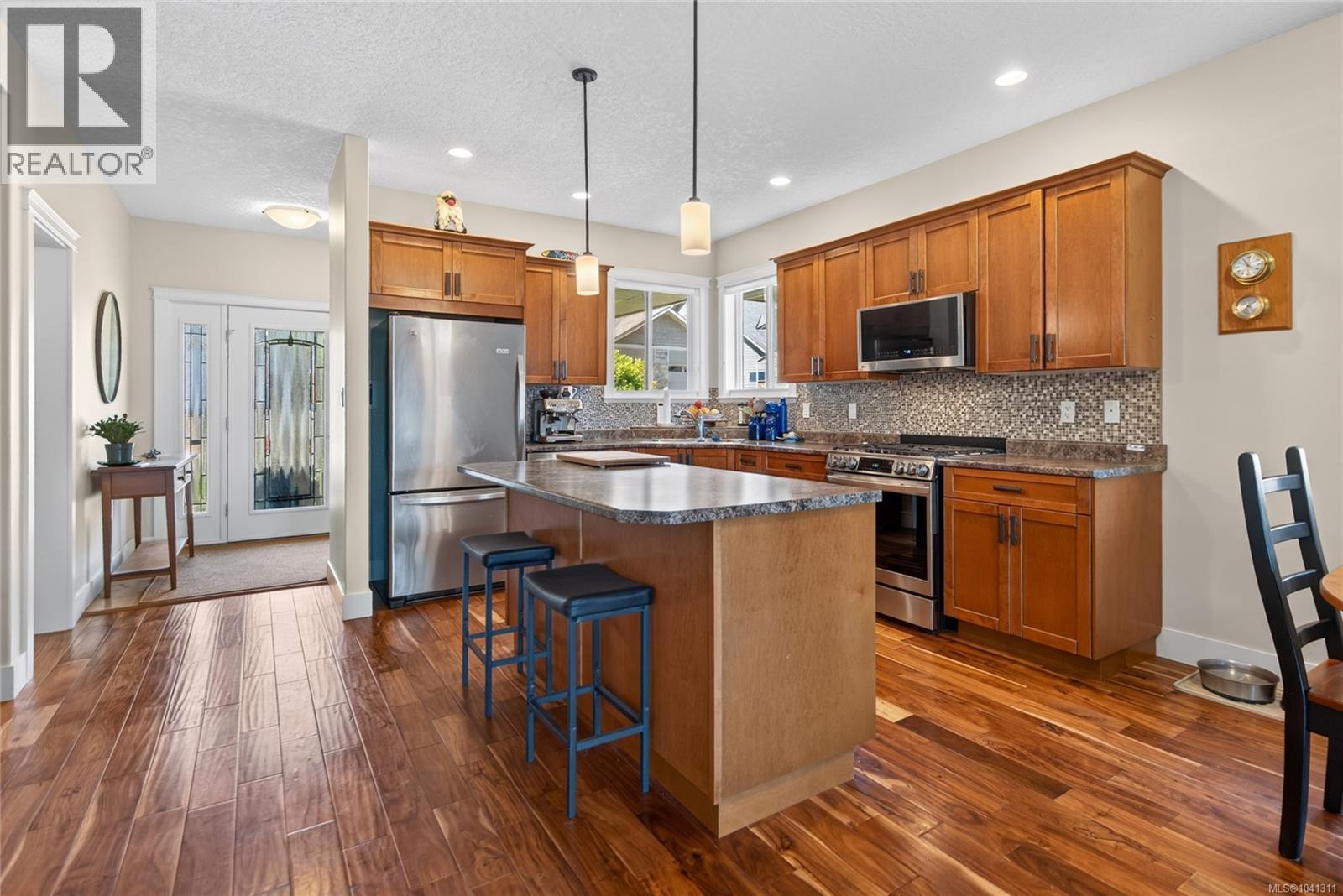 #201 303 Arden Rd - 11