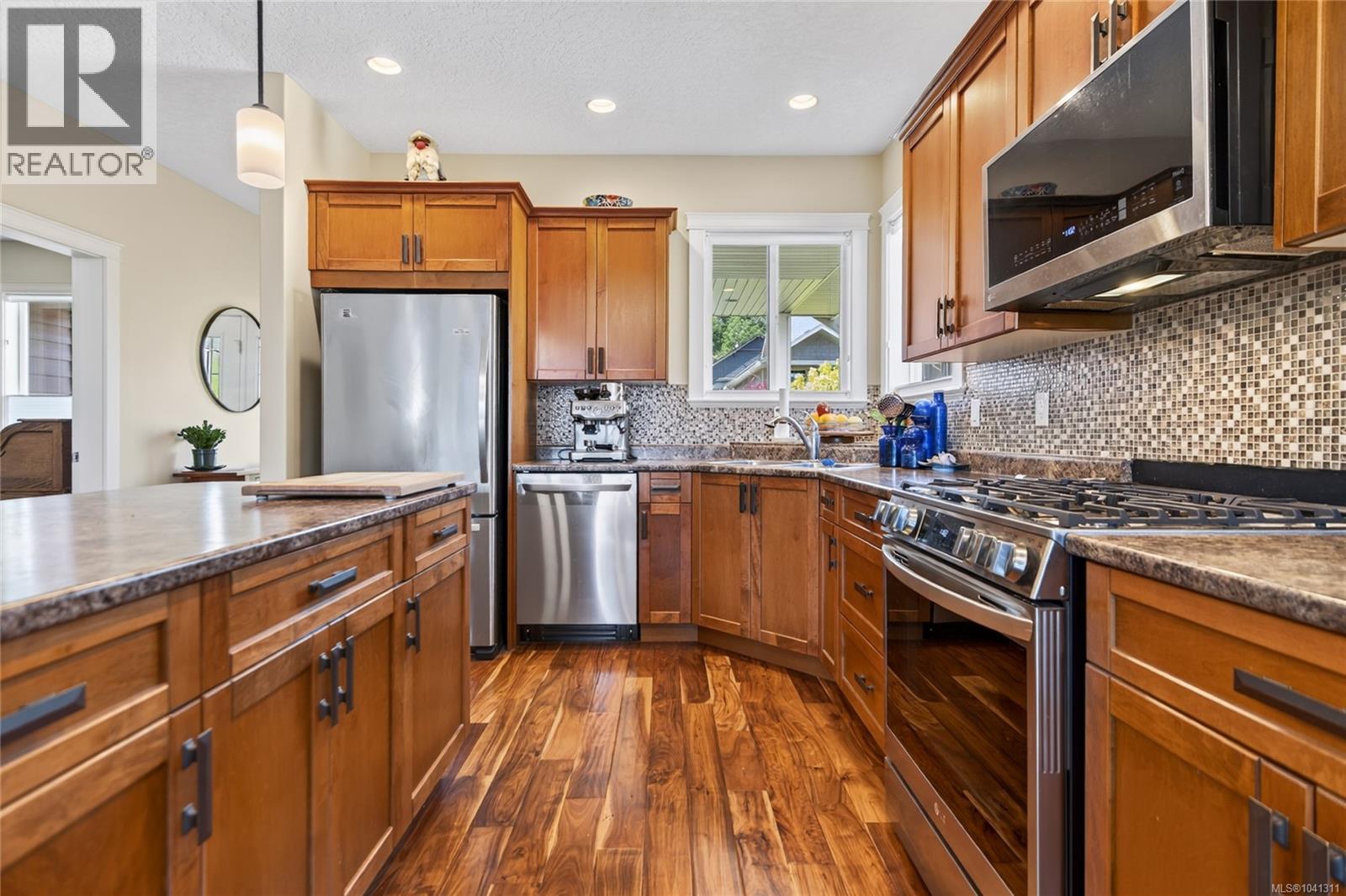 #201 303 Arden Rd - 12