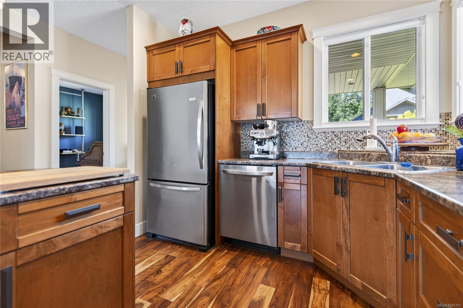 #201 303 Arden Rd - 13