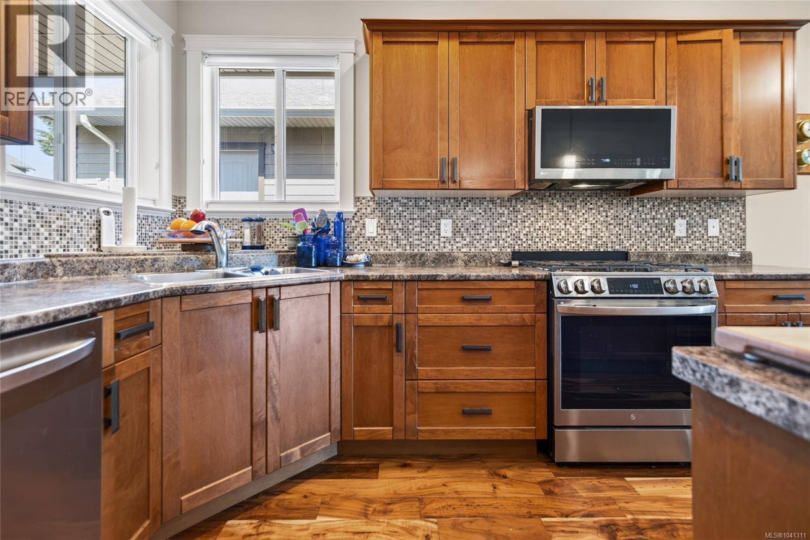 #201 303 Arden Rd - 15