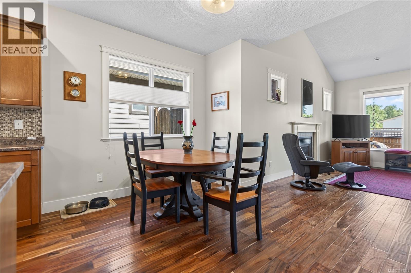 #201 303 Arden Rd - 18