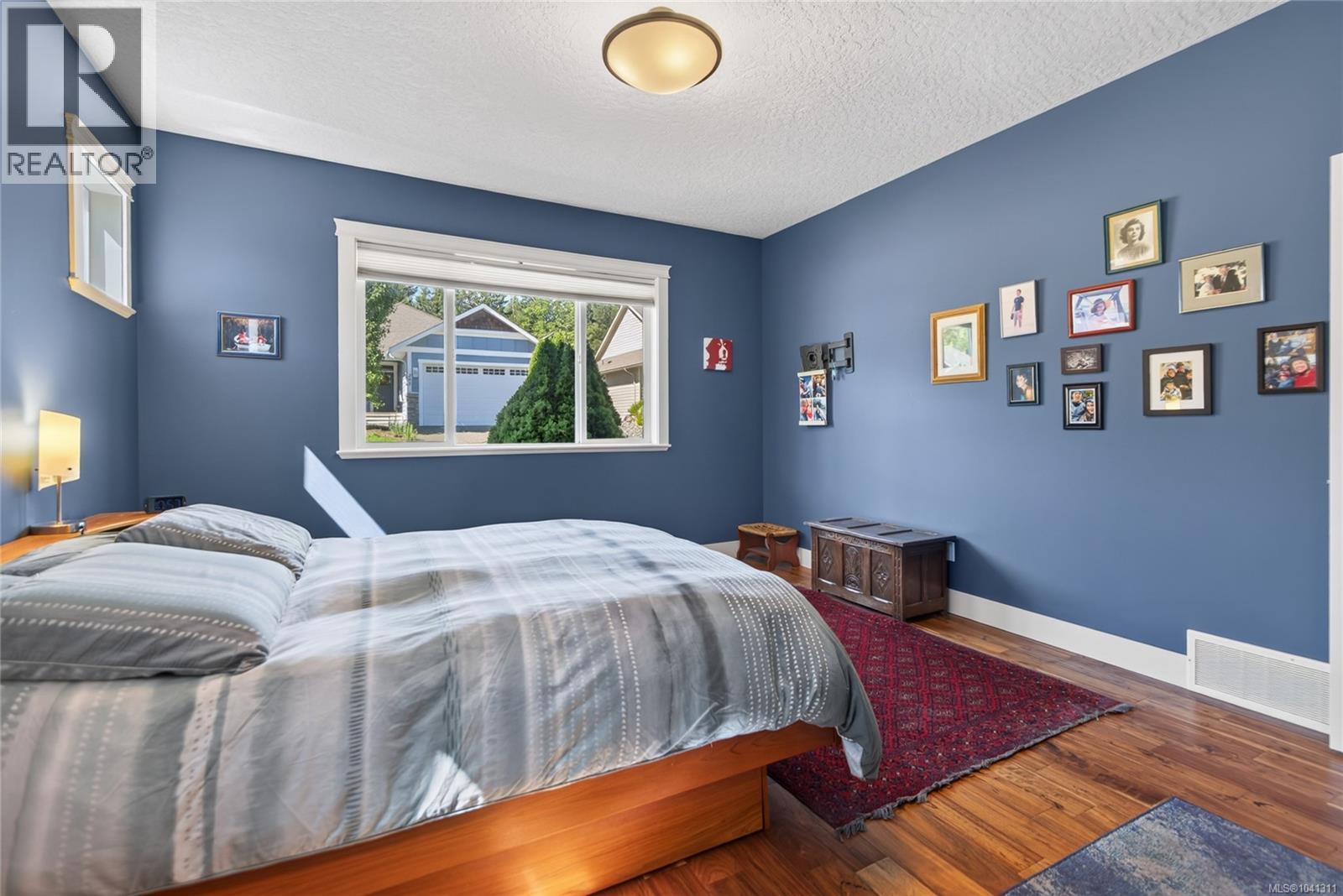 #201 303 Arden Rd - 27