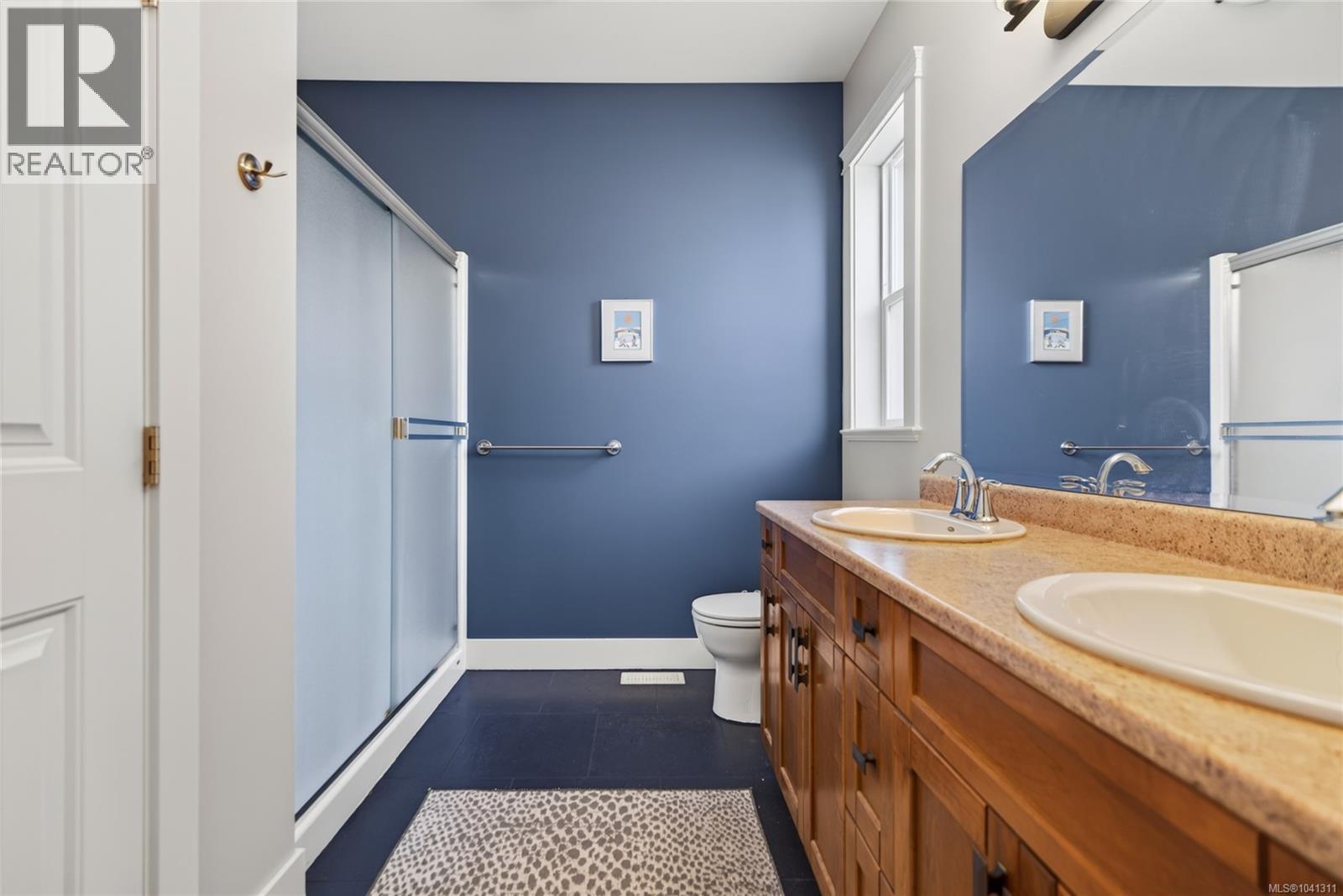 #201 303 Arden Rd - 31