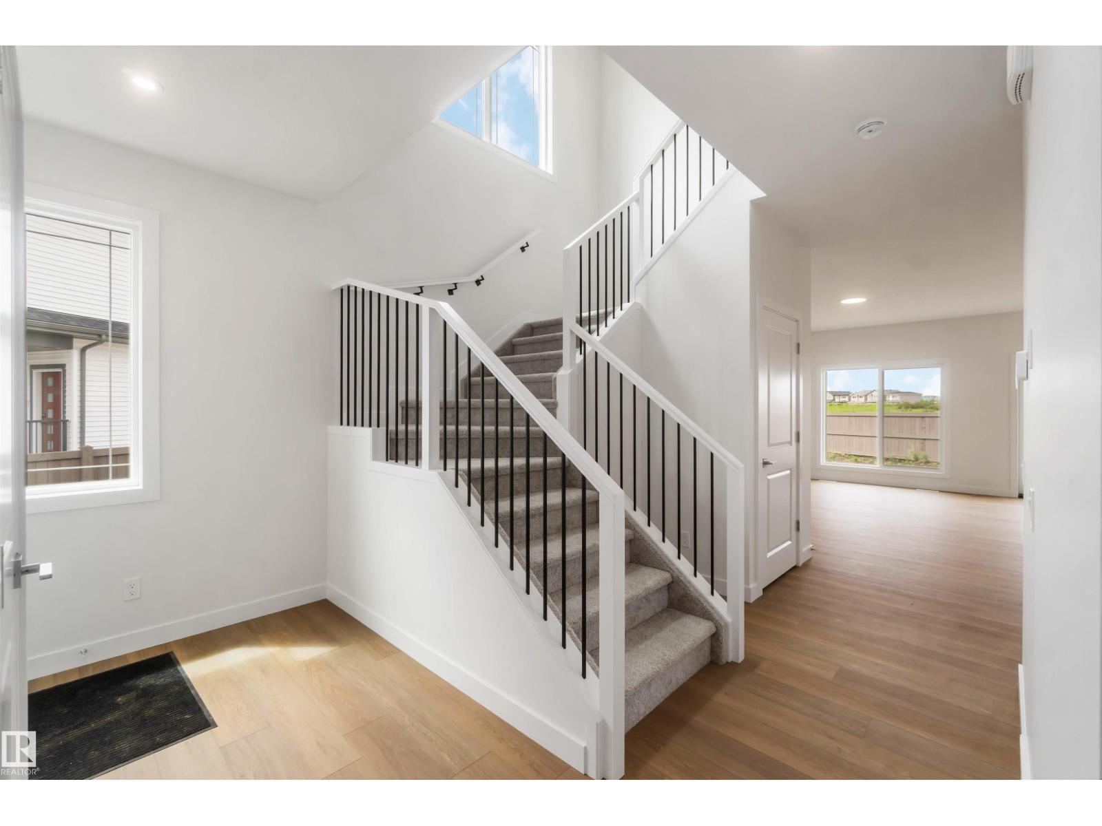 19360 29 AV NW - photo 3