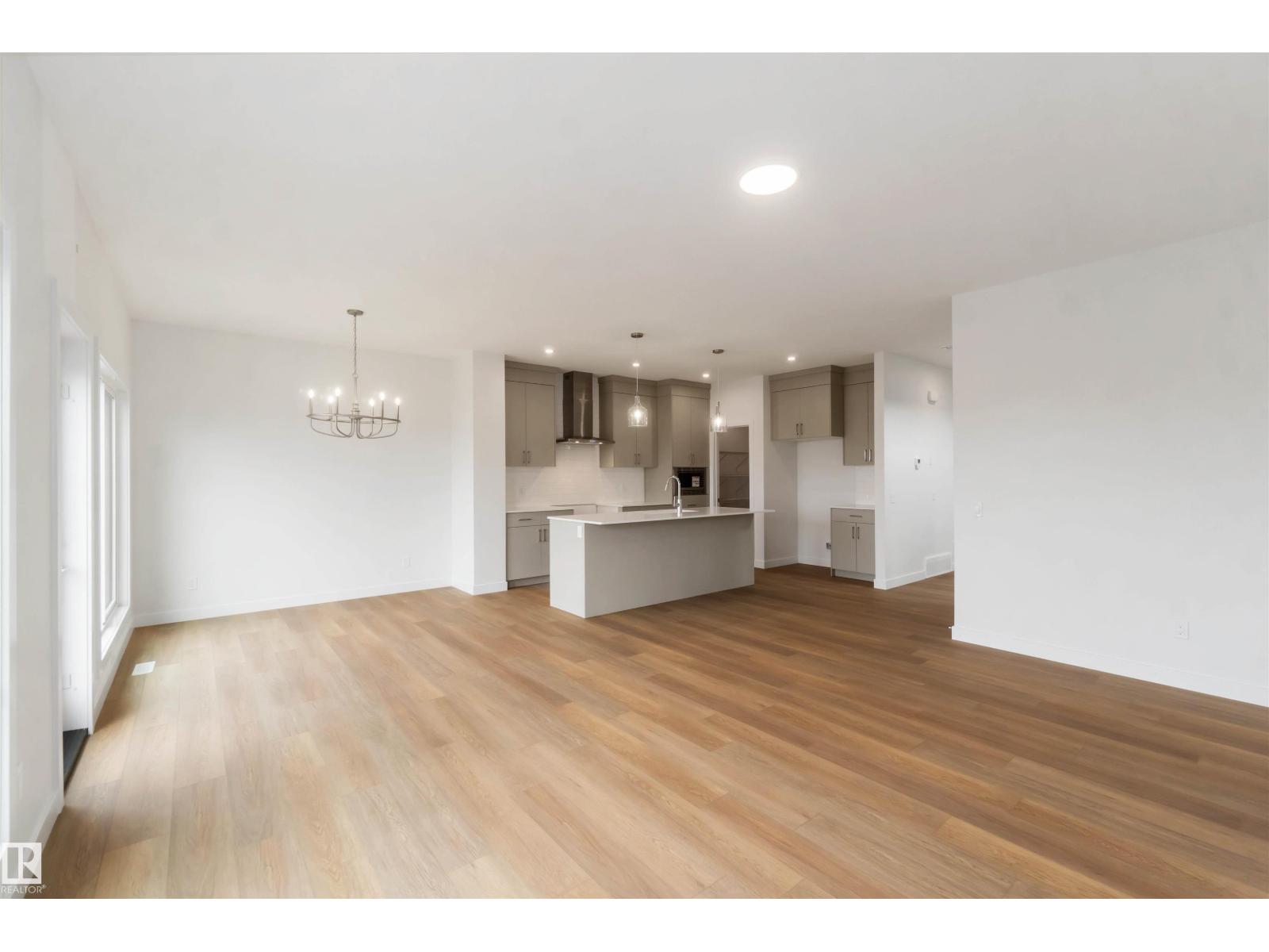 19360 29 AV NW — photo 6