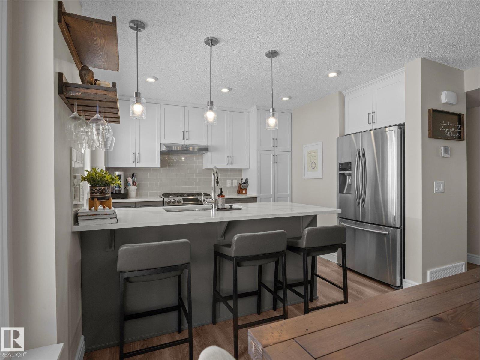 #16 330 BULYEA RD NW — photo 13