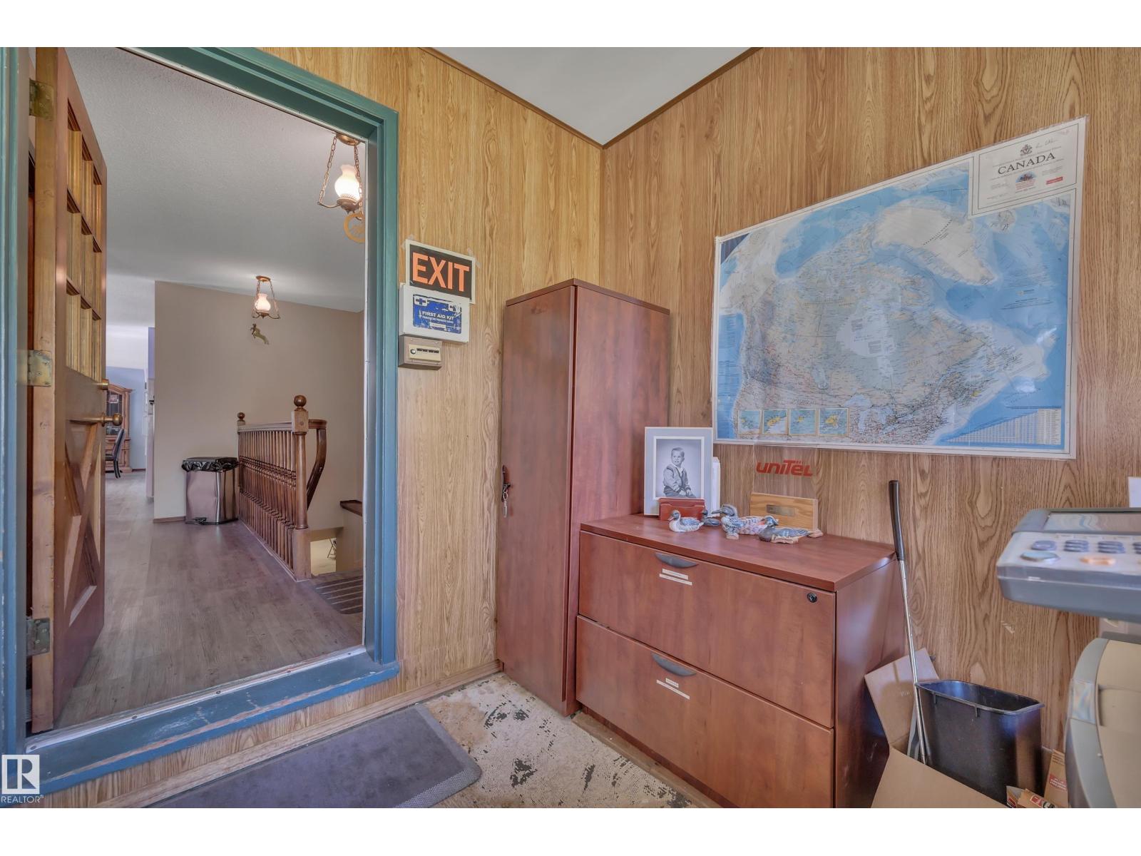 #130 50202 RGE RD 244A - 33