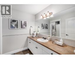4801 Parkridge Drive, Kelowna, BC V1W2Z9 Photo 34