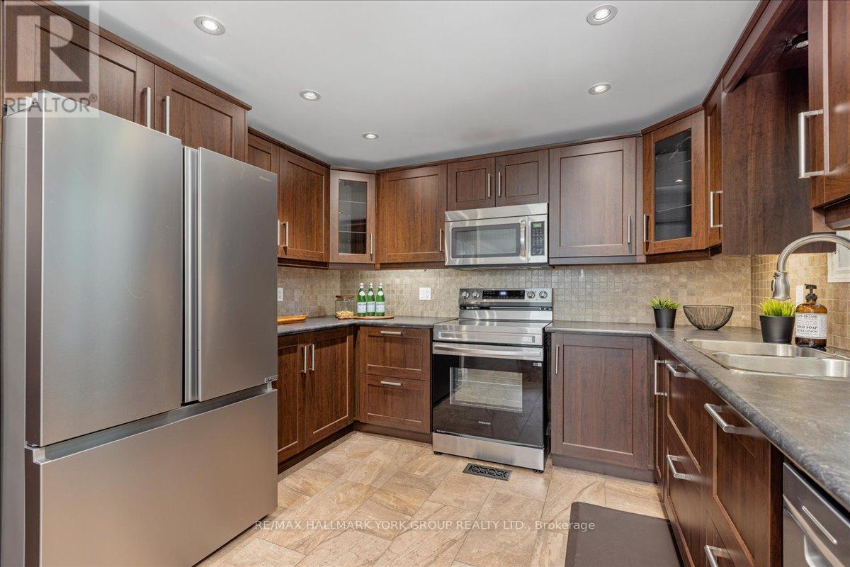 120 ROXANNA DRIVE - 11