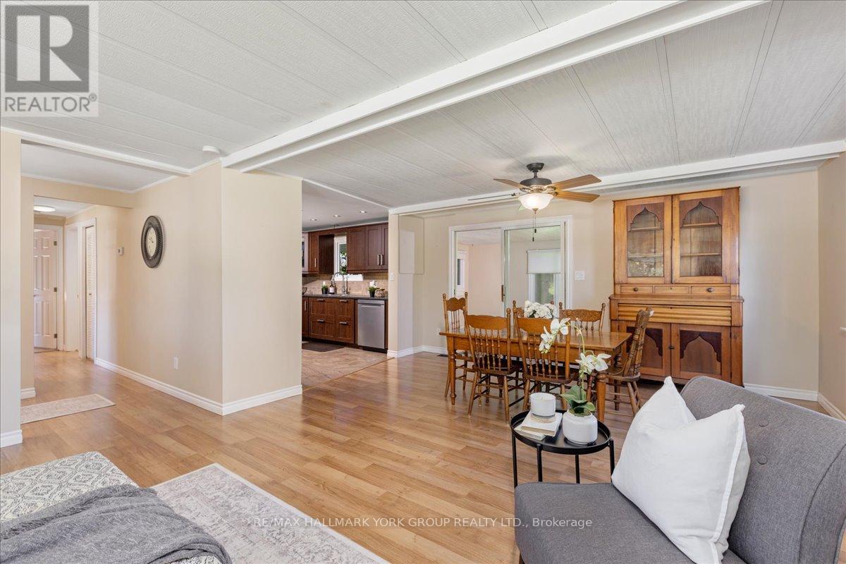 120 ROXANNA DRIVE - 9
