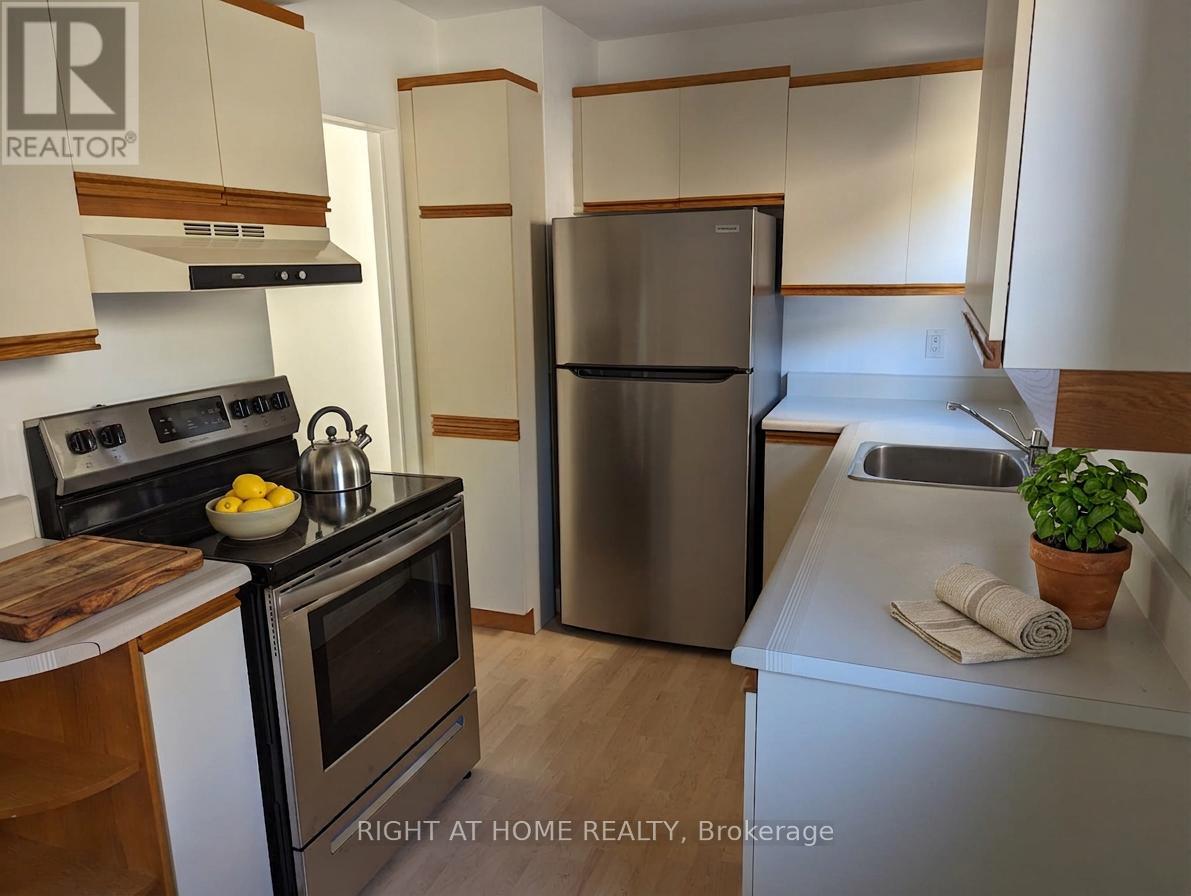 24 HAREWOOD AVENUE - 8