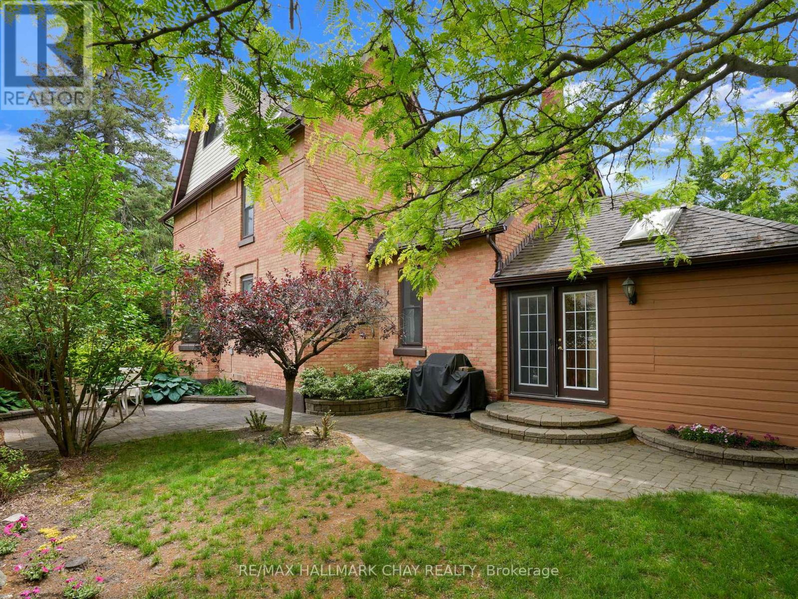 102 WELLINGTON STREET E - 41