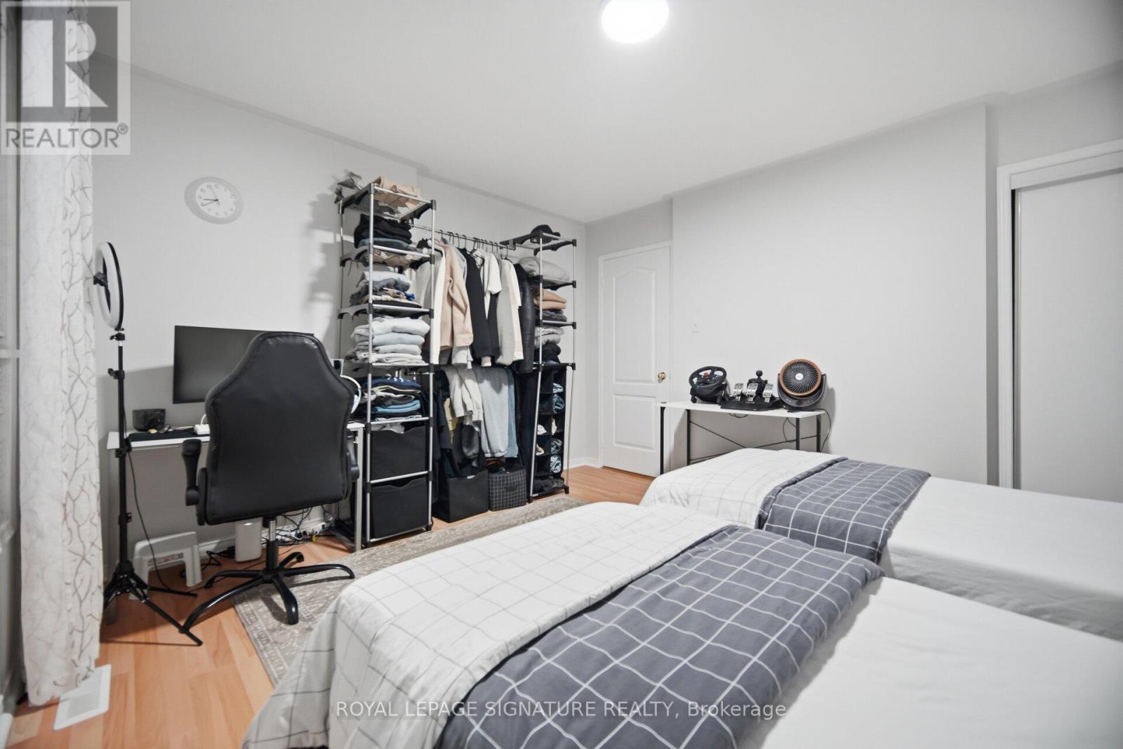 588 ROSSELLINI DRIVE - 38