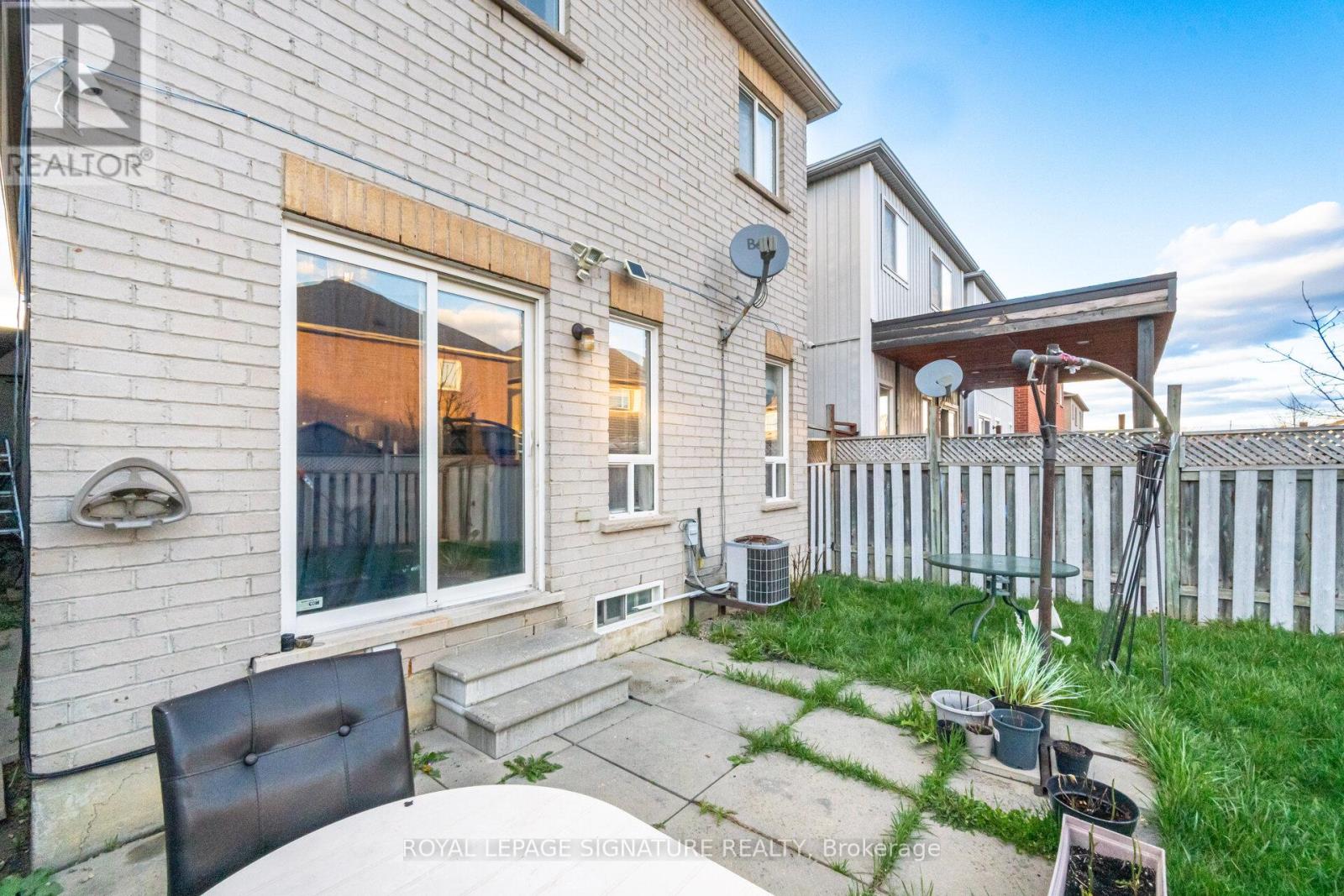 588 ROSSELLINI DRIVE - 45